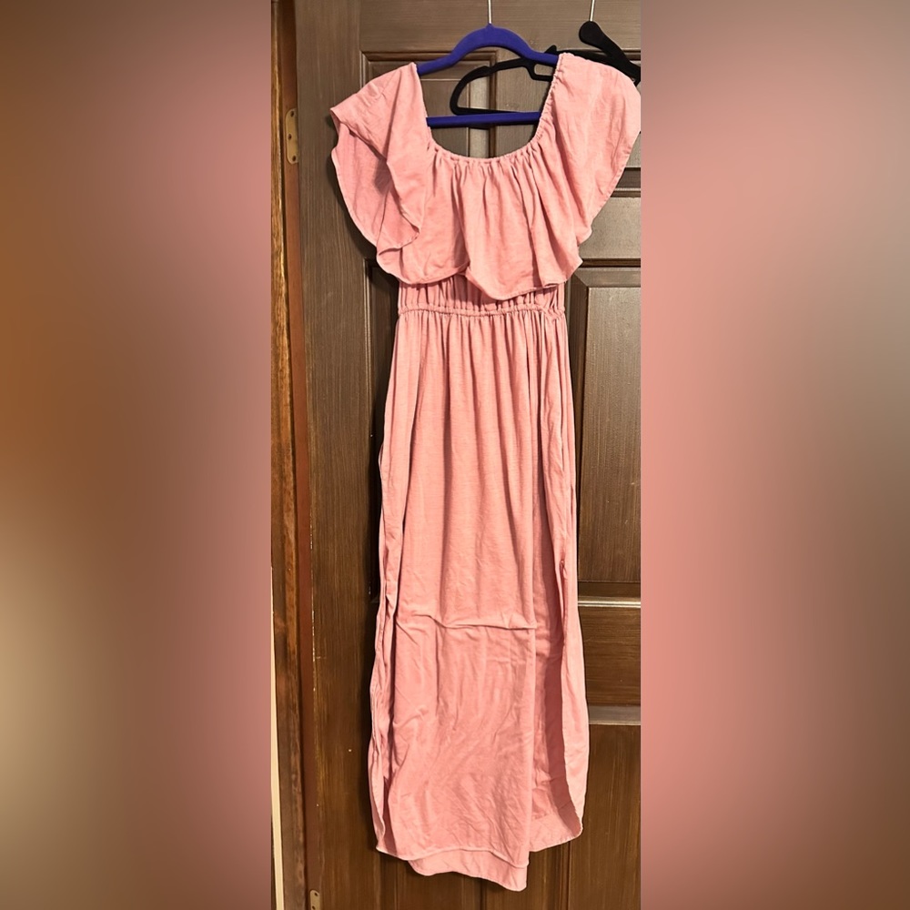 Off the shoulder maxi dress